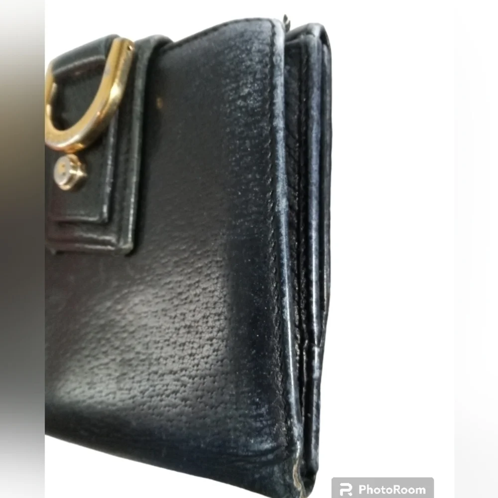 Gucci Women's Pebbled Leather Black Fold-over Wallet Gold D-Ring Detail - Picture 6 of 13